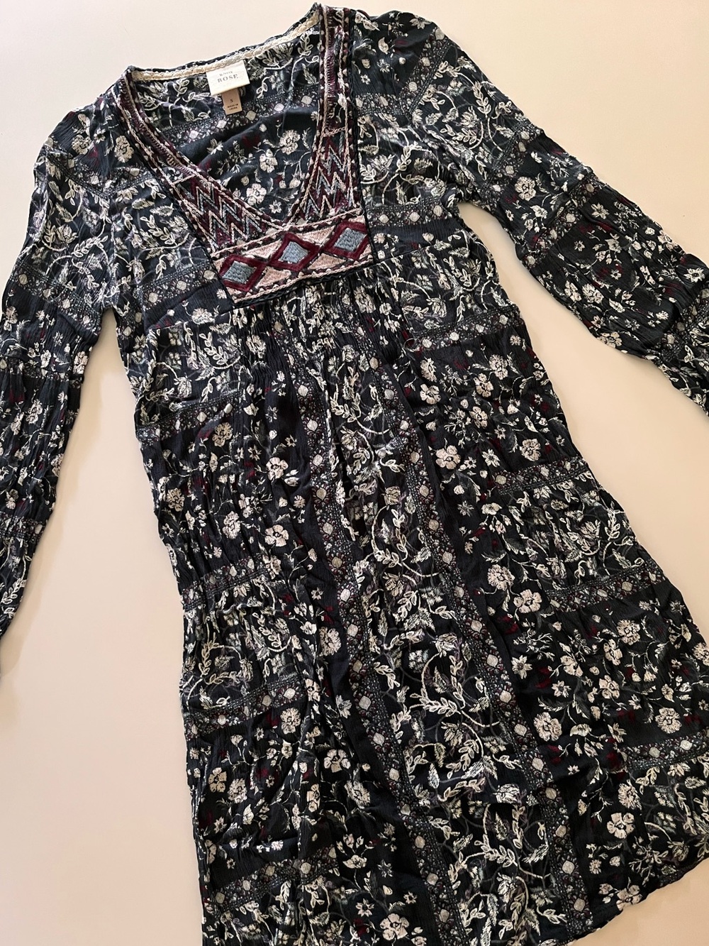 Knox Rose Navy Floral Embroidered V-Neck Long Sleeve Dress - Small - Like New